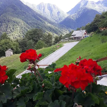 Apartament Casa All'alpe *